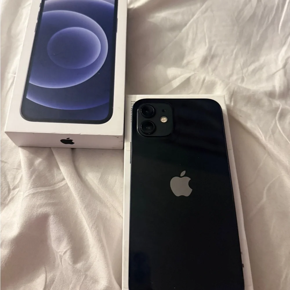 Apple Smartphone - Midnight Black